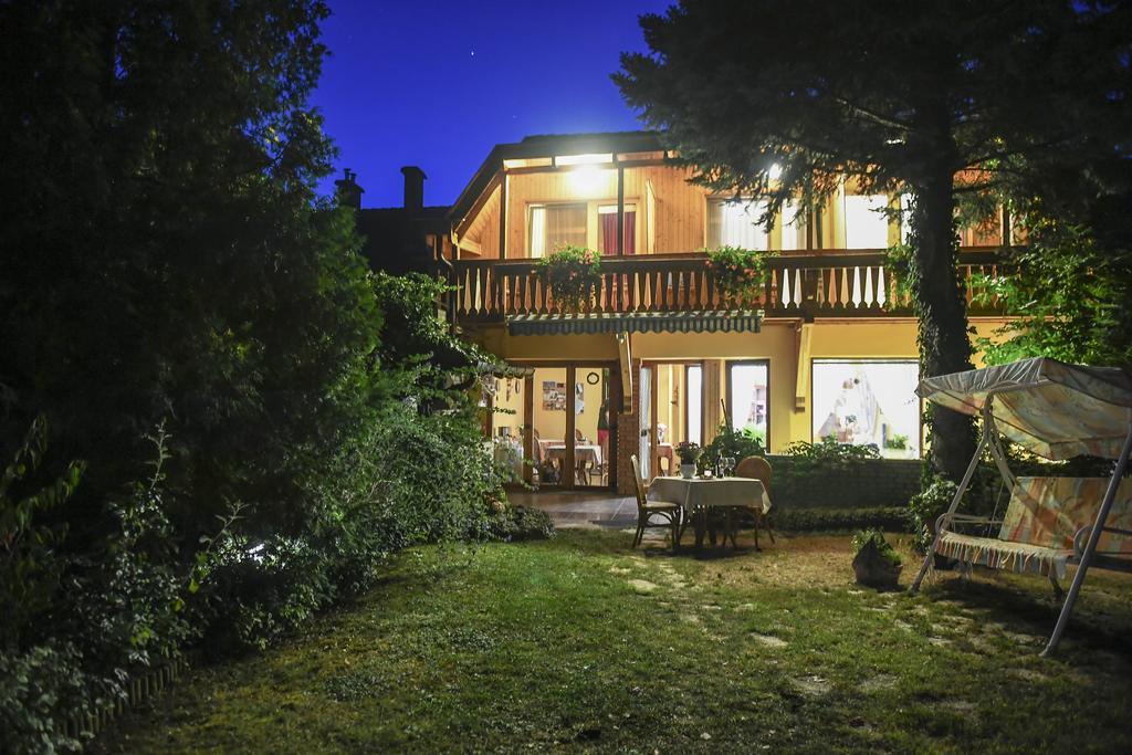 Siesta Vendeghaz Villa Eger Bagian luar foto