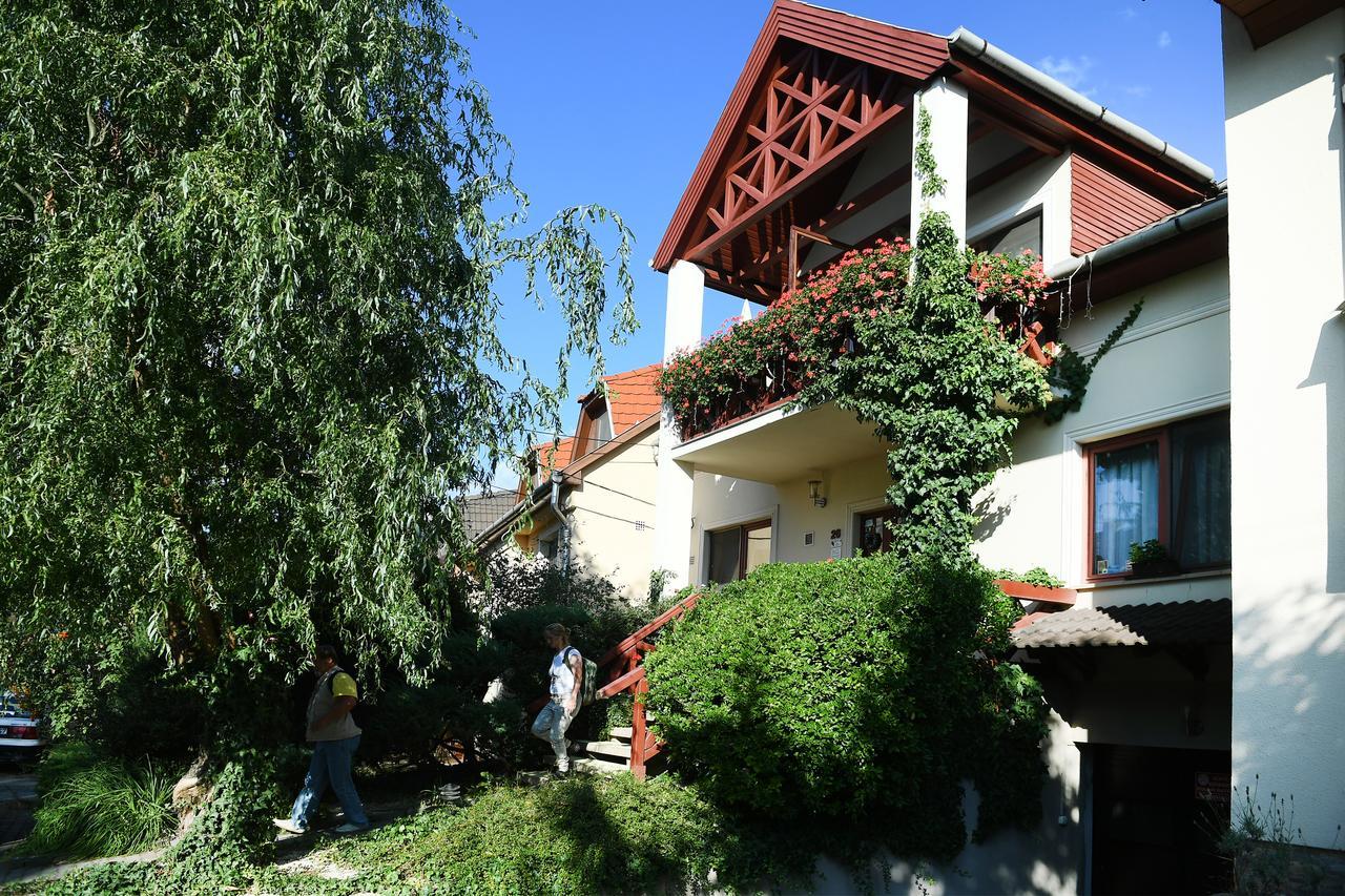 Siesta Vendeghaz Villa Eger Bagian luar foto